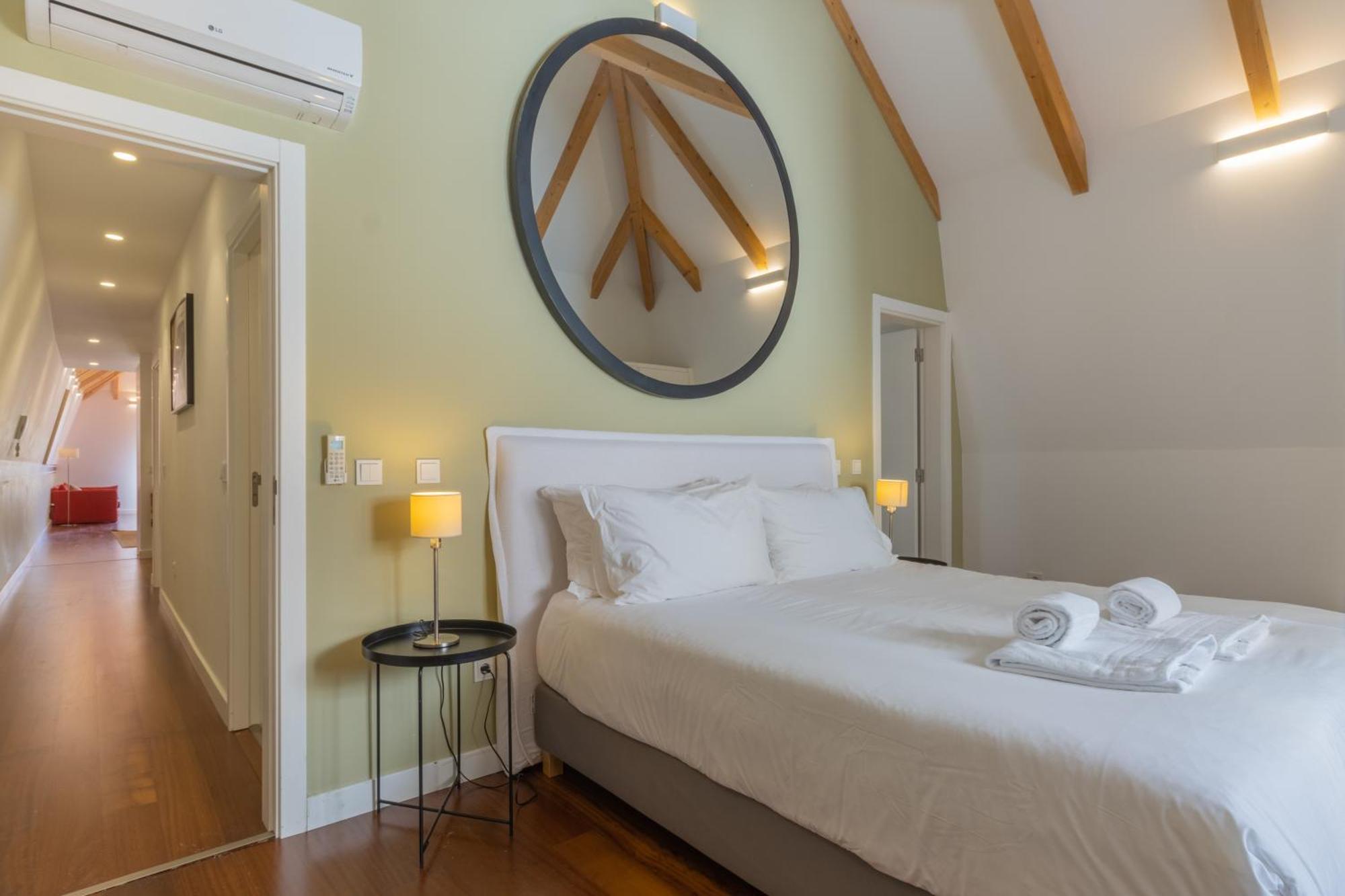 Apartamento King Bed Suite, Loft With 3wc, Ac & Self-check-in. *