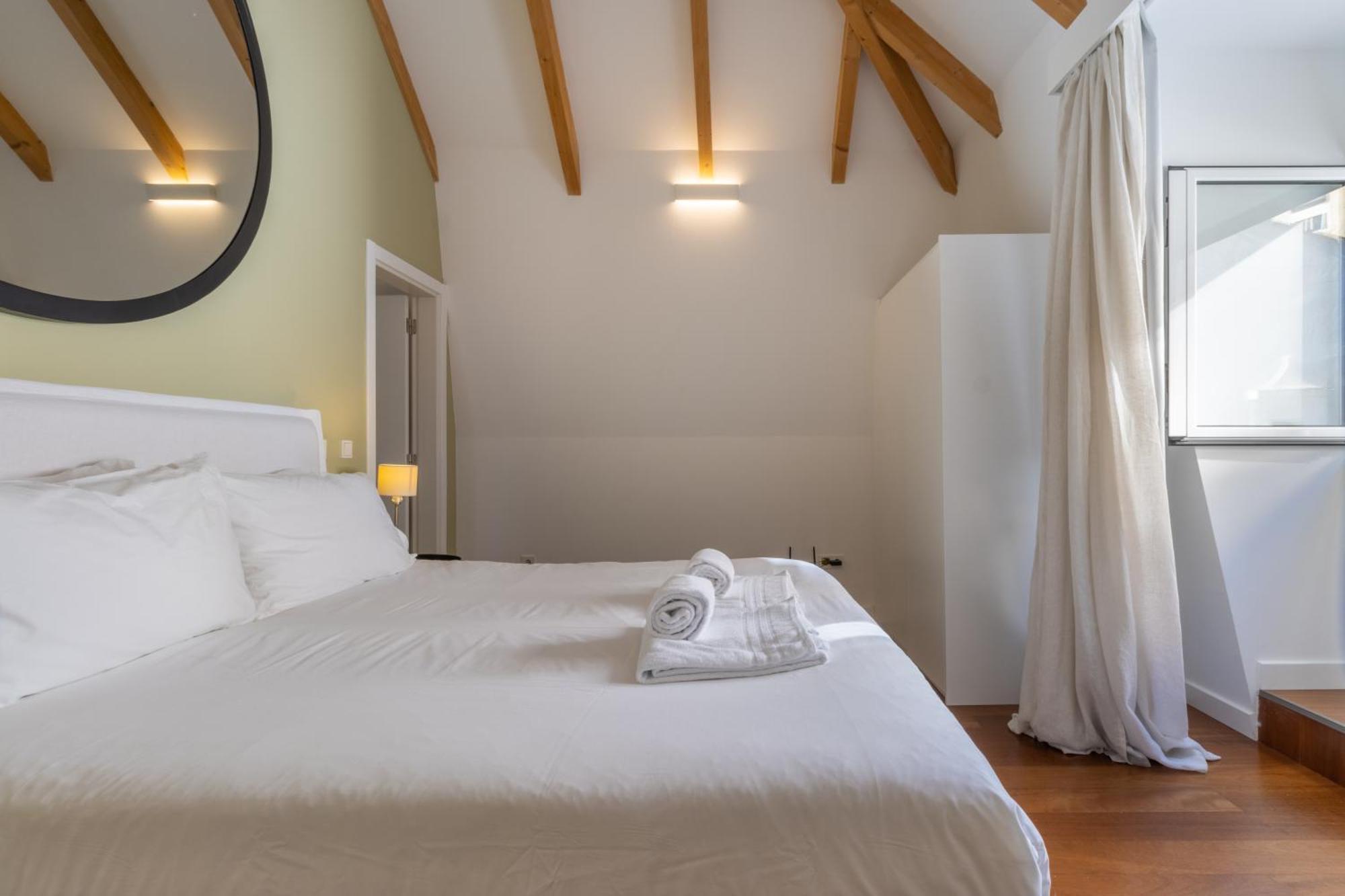 Apartamento King Bed Suite, Loft With 3wc, Ac & Self-check-in. *