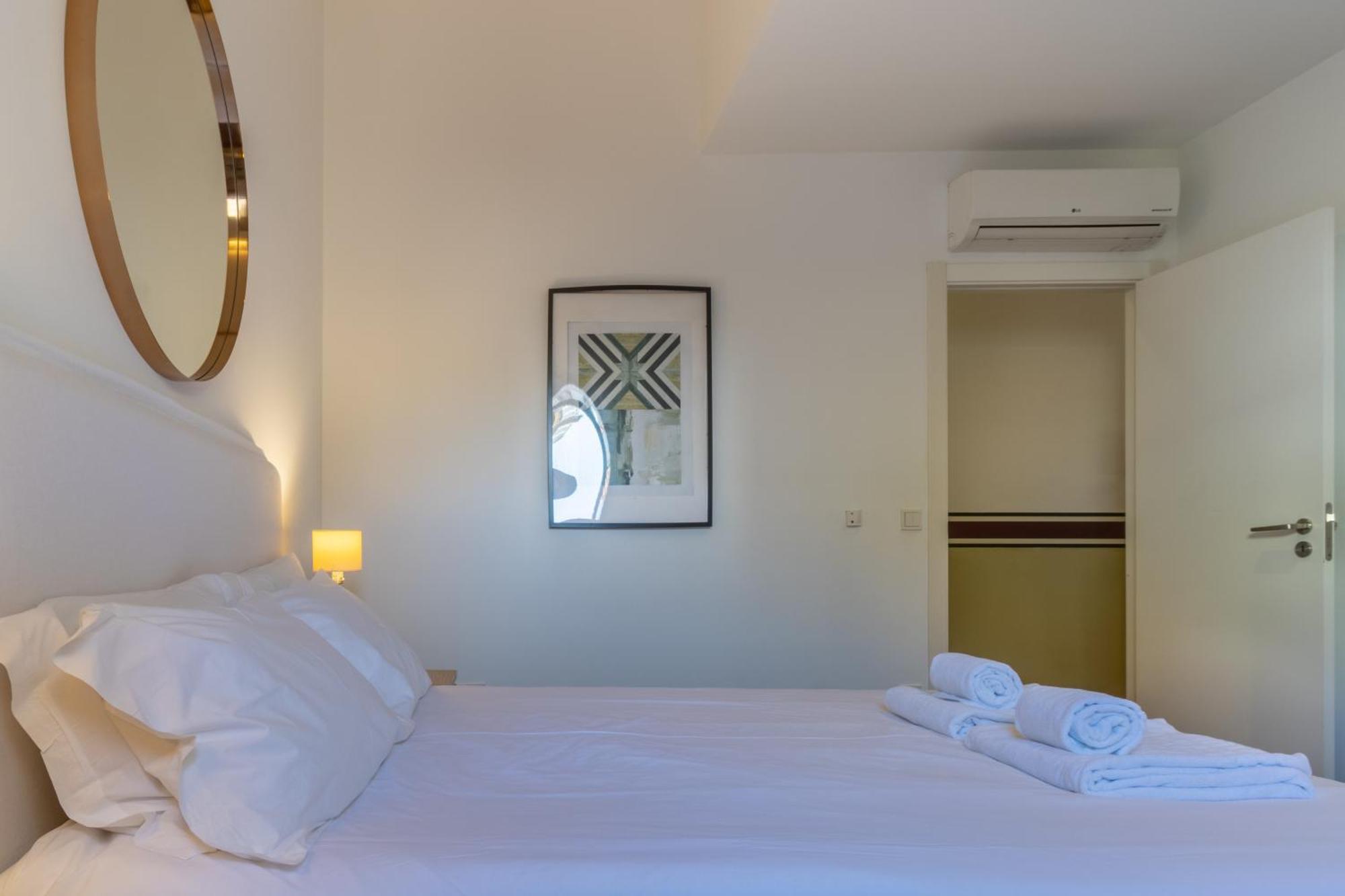 Apartamento King Bed Suite, Loft With 3wc, Ac & Self-check-in. Lisboa