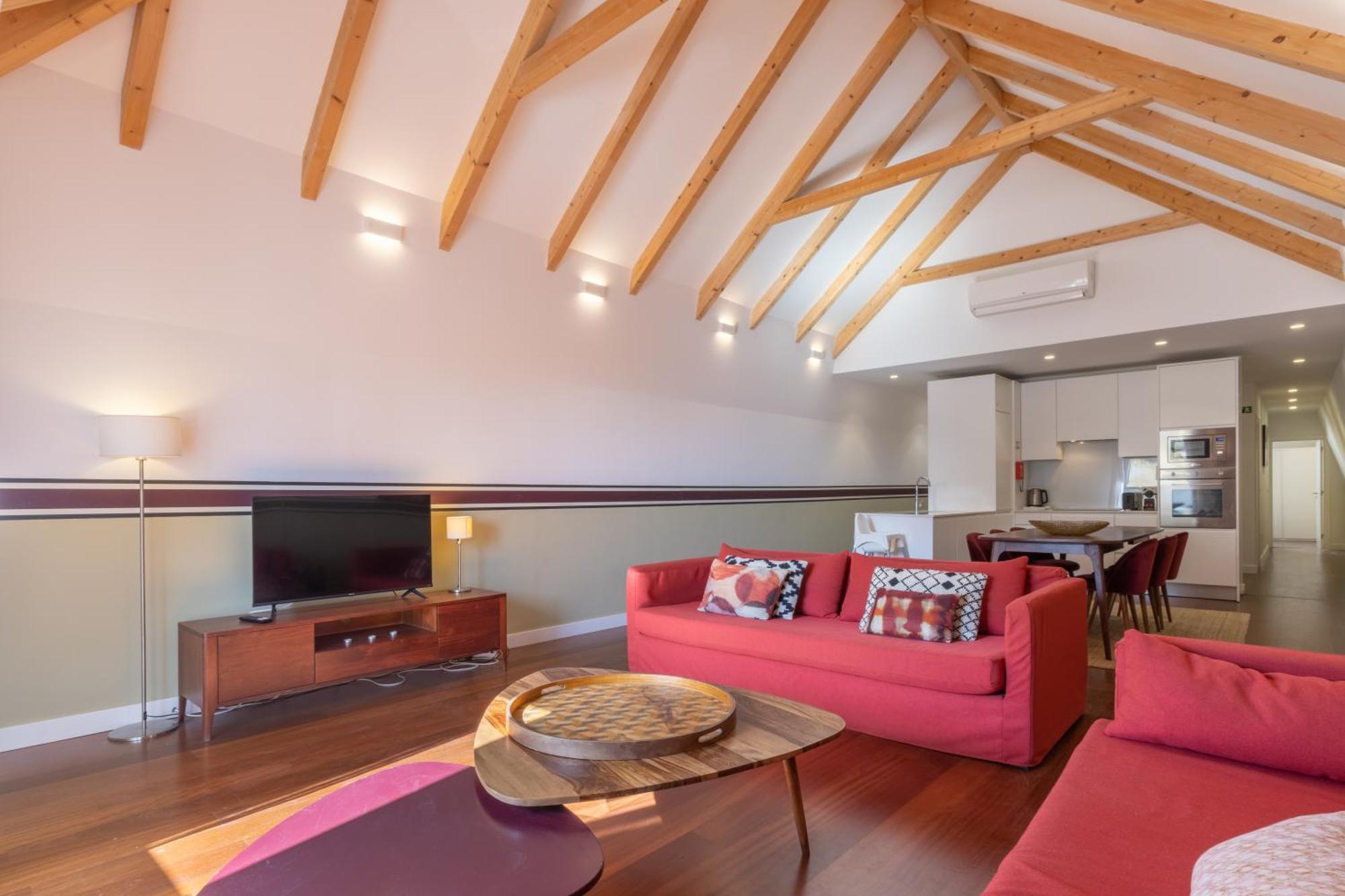 Apartamento King Bed Suite, Loft With 3wc, Ac & Self-check-in.