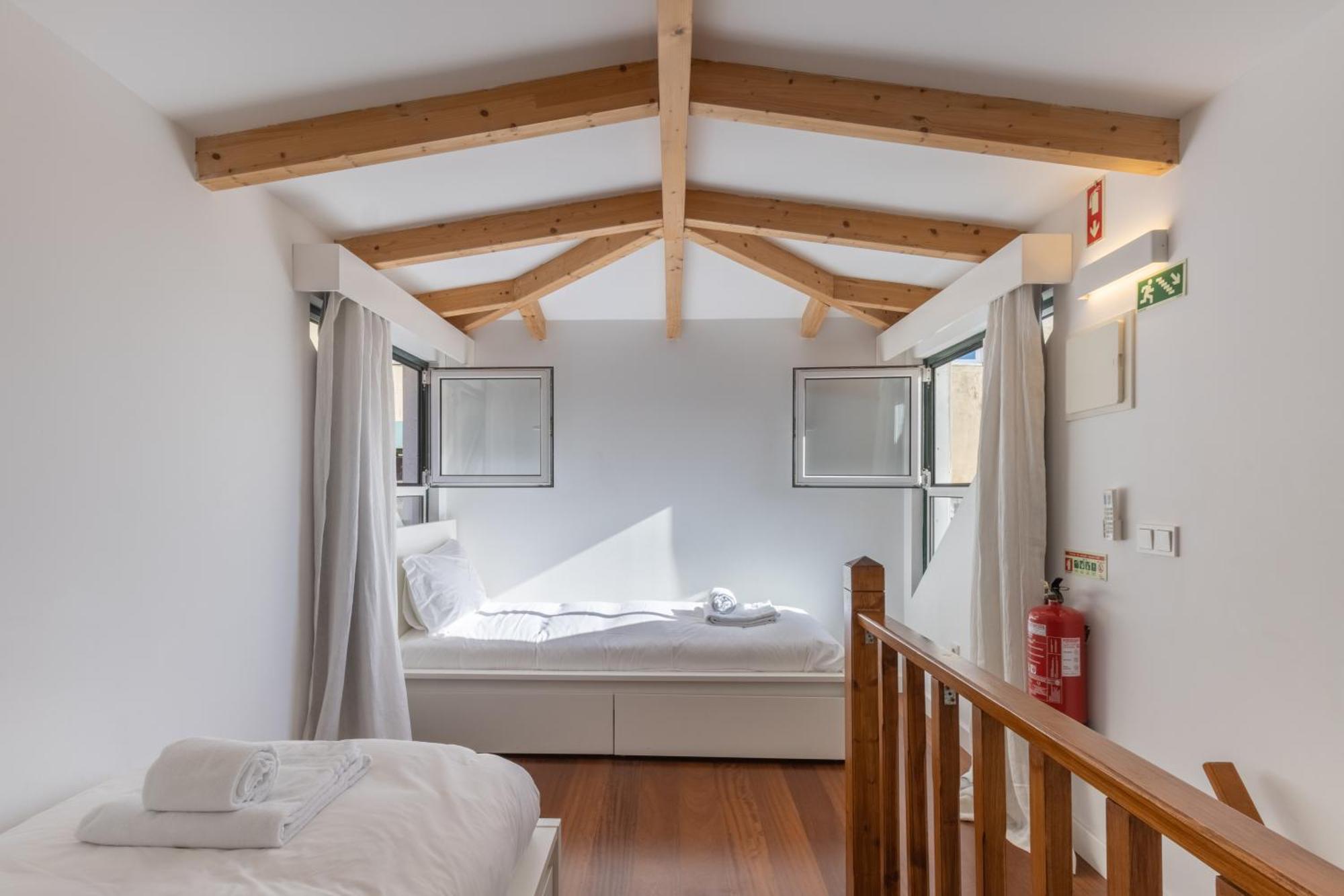 Apartamento King Bed Suite, Loft With 3wc, Ac & Self-check-in.
