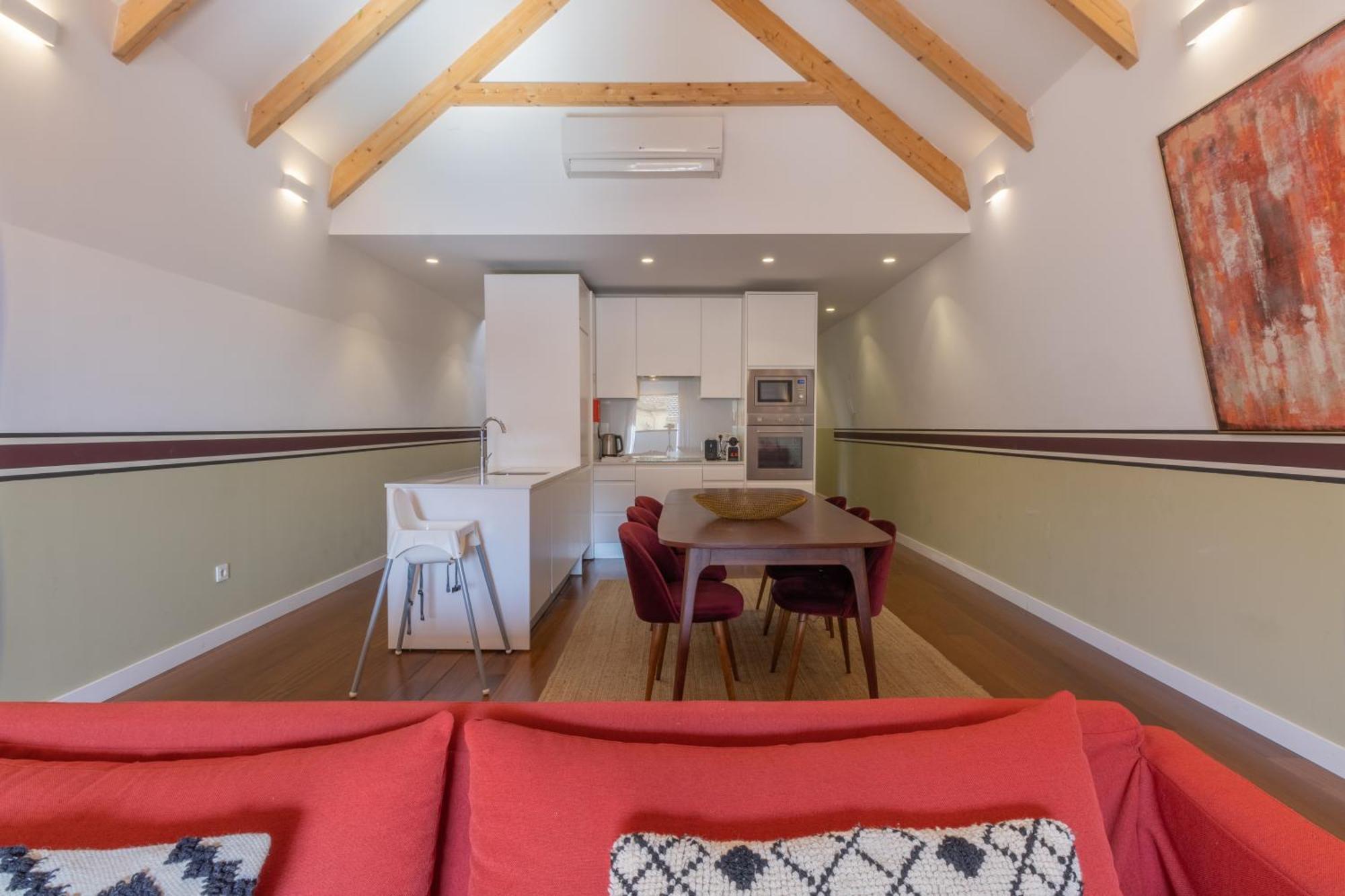 Apartamento King Bed Suite, Loft With 3wc, Ac & Self-check-in. *