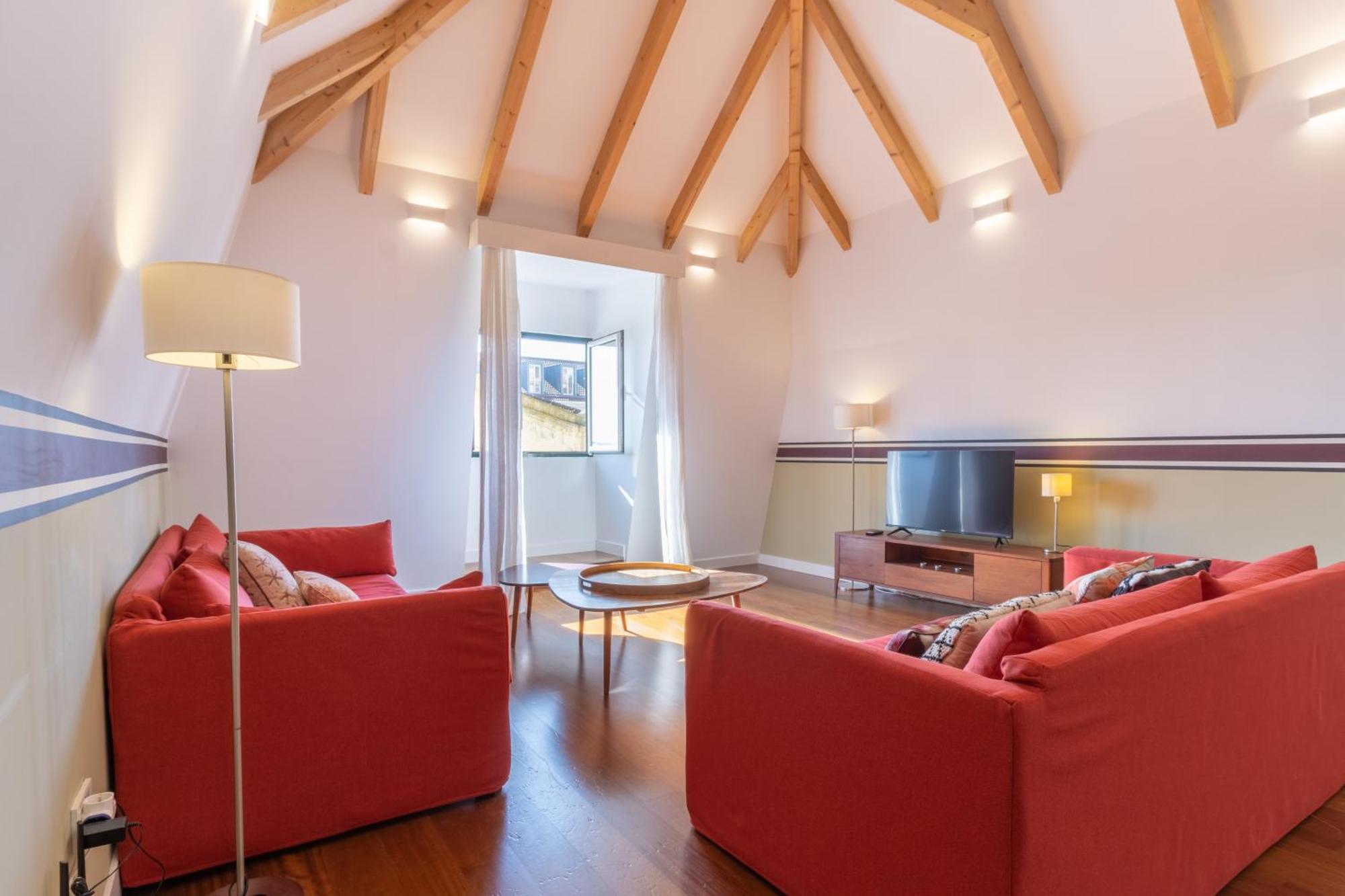 King Bed Suite, Loft With 3wc, Ac & Self-check-in. Lisboa