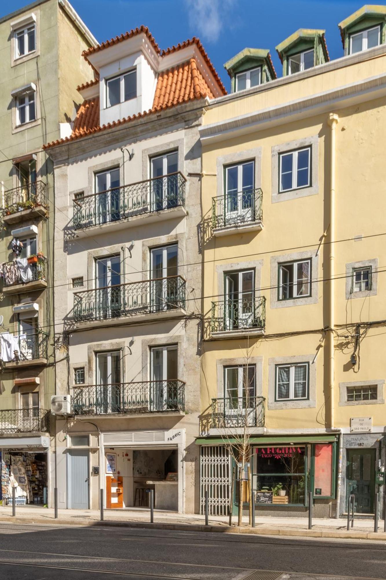 Apartamento King Bed Suite, Loft With 3wc, Ac & Self-check-in.